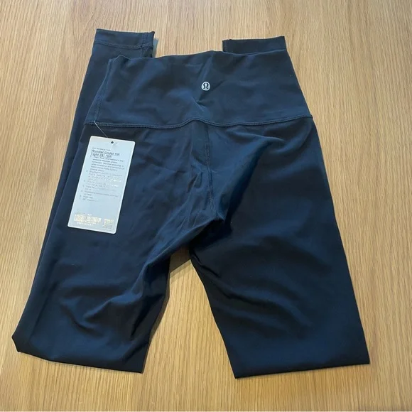 COPY - NWT Lululemon Wunder Train High-Rise Tight 28" in Black size 4 - Picture 2 of 4